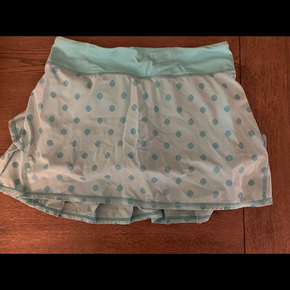 Lululemon skirt, size 6